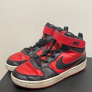 Nike Court Borough Kids Boy’s Black and Red High-Top Sneakers Size 2Y